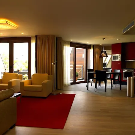 아파트호텔 Hotelsuites De Driesprong 4*